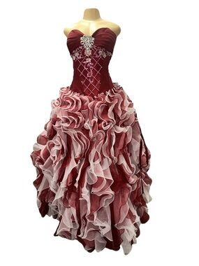 NWT Q by DaVinci Quinceañera Red & White Ruffled BallGown Prom Dress Size 16